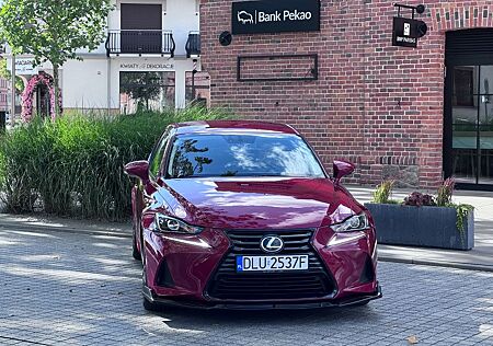 Lexus IS 200t 245 PS | 77.000 km| Relax Garantie
