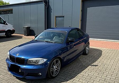 BMW 118d Coupé *M-Paket,Kette Neu,TÜV Neu*