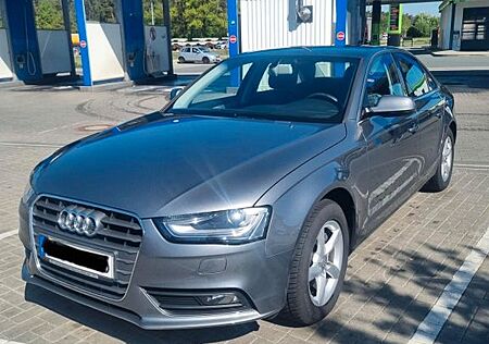 Audi A4 1.8 TFSI 6-Gang Bj 2015