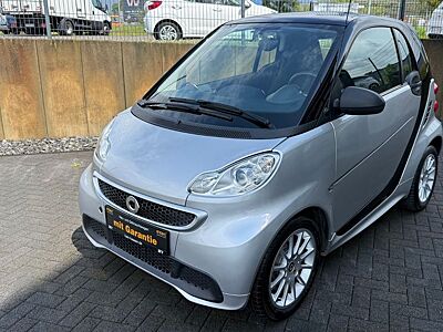 Smart ForTwo coupe SERVO NAVI PANO SHZ KLIMA