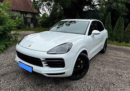 Porsche Cayenne E-Hybrid -