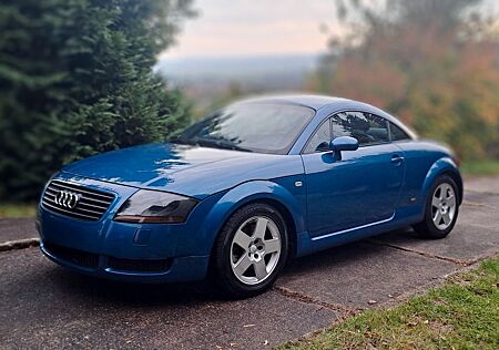 Audi TT Coupe 1.8T -