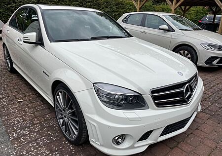 Mercedes-Benz C 63 AMG AMG Performance Package P30