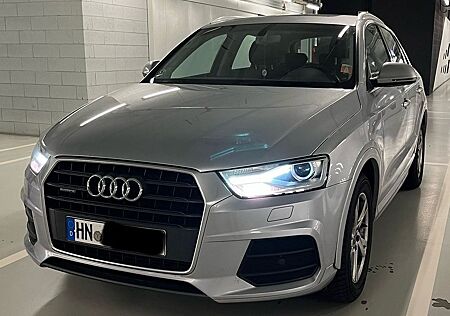 Audi Q3 2.0 TFSI 132kW quattro S tronic sport sport
