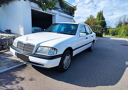 Mercedes-Benz C 230 CLASSIC Classic (H-Kennzeichen ab 2027)