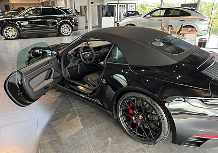 Porsche 992 911 () 4 GTS Cabrio - Vollleder - LED - Bose
