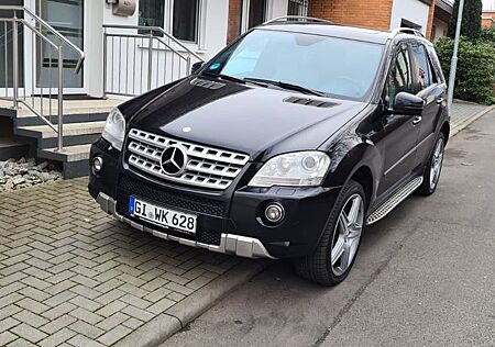 Mercedes-Benz ML 500 4MATIC - 550 sehr gepflegt 8-fach Bereift