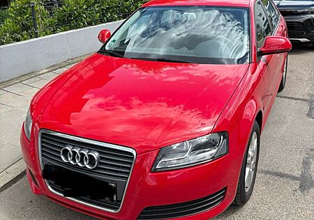 Audi A3 1.6 Attraction Sportback Attraction