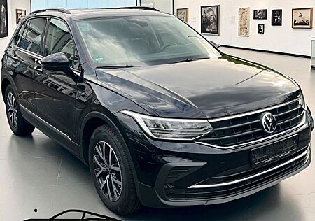 VW Tiguan Volkswagen Life*Pano*Kamera
