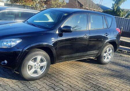 Toyota RAV 4 2.2-l-D-CAT 4x4 Sol Sol