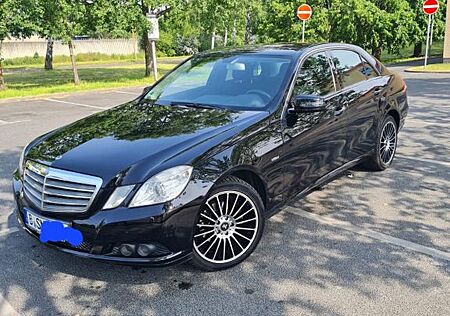 Mercedes-Benz E 220 CDI ELEGANCE *TÜV 08-2026*