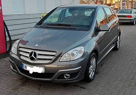 Mercedes-Benz B 180 Autotronic -
