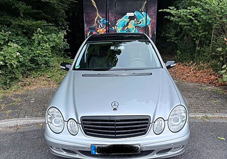 Mercedes-Benz E 240 4MATIC CLASSIC Classic