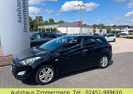 Hyundai i30 cw Kombi 1,6 Automatik AHK PDC SHZ 4Season