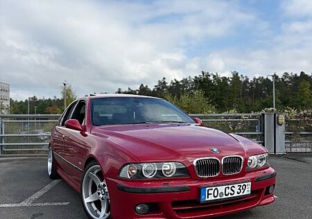 BMW 528i Imolarot Handschalter