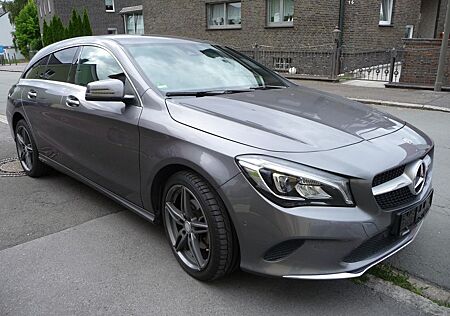 Mercedes-Benz CLA 220 Shooting Brake CLA220 Shooting Brake 4Matic Aut.*NAVI*TEMPO*TÜF