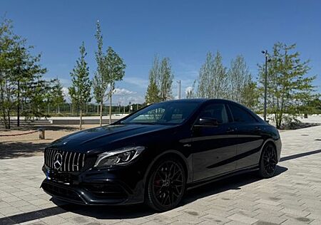 Mercedes-Benz CLA 45 AMG Mercedes-AMG CLA 45 4MATIC DCT Me...