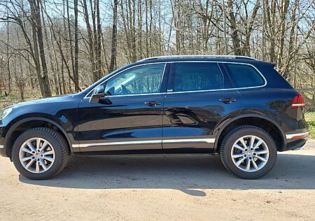 VW Touareg Volkswagen V6 4MOTION PANO LEDER LUFTFEDERUNG
