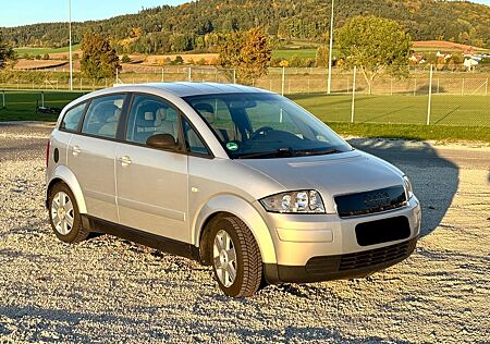 Audi A2 1.4 · TÜV bis 05/2026 · viele Teile neu