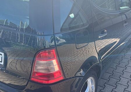 Mercedes-Benz A 190 ELEGANCE #TÜV2027 #AUTOMATIK#KLIMA#BOSE
