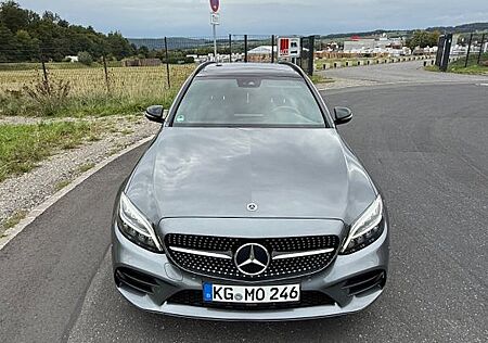 Mercedes-Benz C 400 AMG Line | Panorama | 8-fach bereift | Garantie