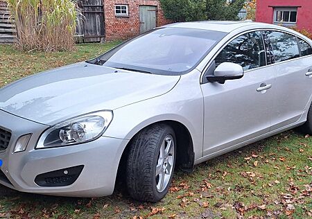 Volvo S60 T4 Geartronic Kinetic top