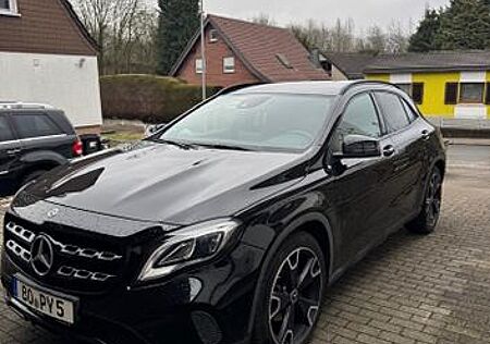 Mercedes-Benz GLA 180 Urban standheizung