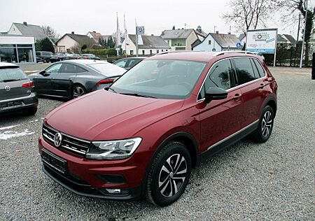 VW Tiguan Volkswagen 2.0 TDI SCR DSG 4M IQ.DRIVE AHK Navi
