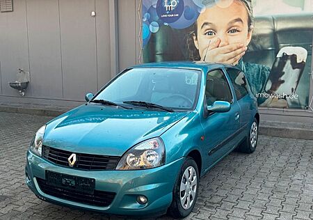Renault Clio Blue Sensation 1.2 16V Blue Sensation