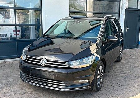 VW Touran Volkswagen IQ.DRIVE*DSG*ACC*AHK*1. HAND*MwSt.