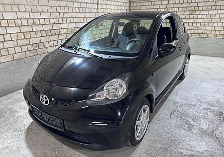 Toyota Aygo (X) Aygo AYGO Cool Klima Servo E.Fh. Tüv neu