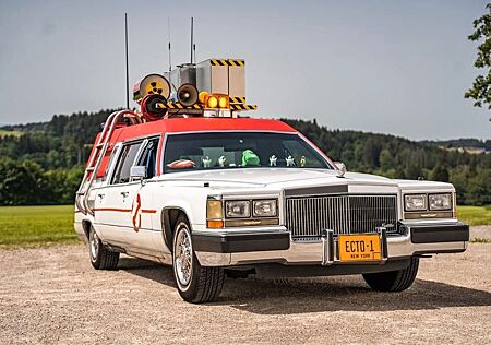 Cadillac Ghostbusters ECTO 1 Reboot Mobil (Film Replika)