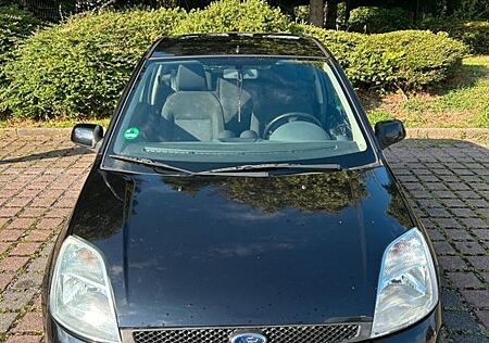 Ford Fiesta 1,4 16V Ambiente Ambiente