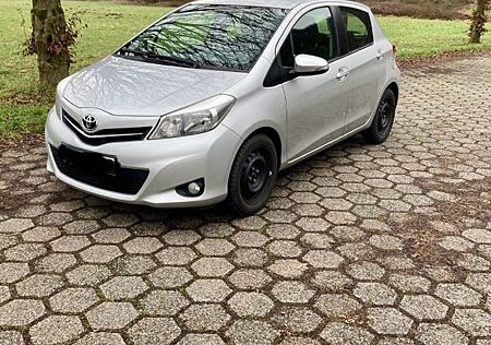 Toyota Yaris 1,0-l-Dual-VVT-i Life Life