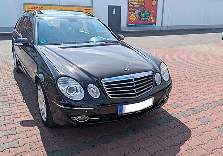 Mercedes-Benz E 200 KOMPRESSOR T AVANTGARDE