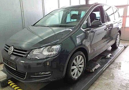 VW Sharan Volkswagen 2,0 TDI Highl. DSG 7- Sitze Leder BIX AHK
