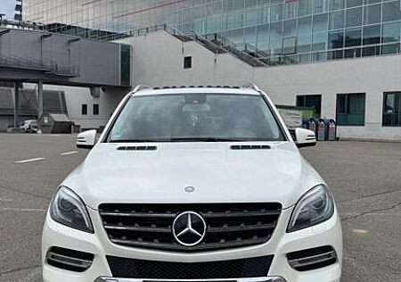 Mercedes-Benz ML 350 BlueTEC 4MATIC -
