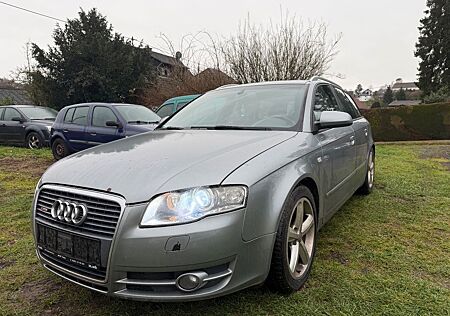 Audi A4 Avant 2.0 TDI S-LINE/NAVI/SHZ/XENON