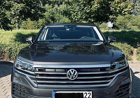 VW Touareg Volkswagen 3.0 V6 TDI 170kW 4MOTION Tiptronic -