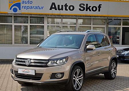 VW Tiguan Volkswagen Exclusive-Line | Navi | AHK | Schiebedach