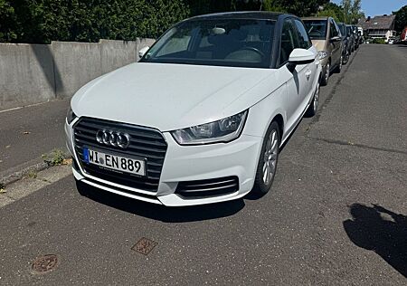 Audi A1 1.0 TFSI ultra design design