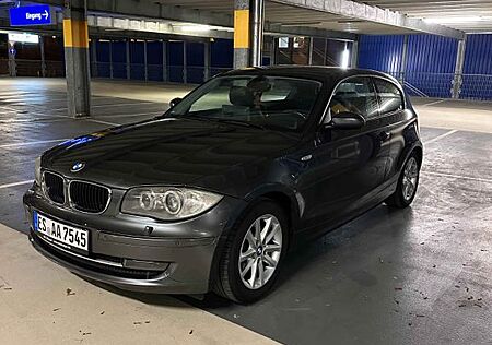 BMW 118i -Mega Ausstattung,Xenon,Navi