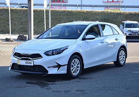 Kia Cee'd CEED 1.5 T-GDi 140 PS DCT SHZ KAM NAVI AHK