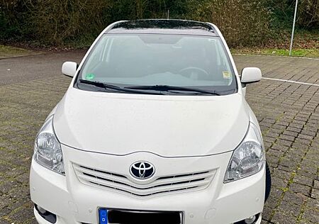 Toyota Verso 1.6l *Klima*1.Hand*Scheckheft*mit Garantie