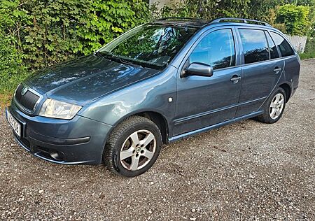 Skoda Fabia Combi 1.4 16V 55 kW Sport mit AHK