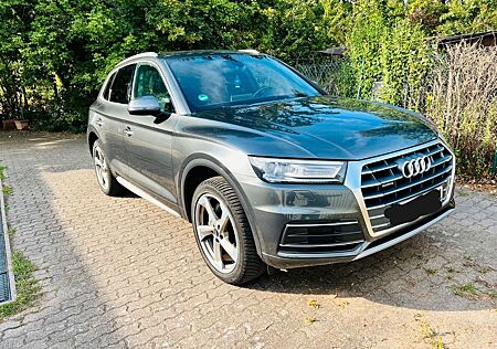 Audi Q5 2.0 TFSI S tronic quattro sport.