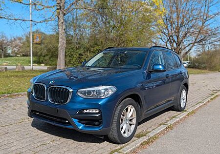 BMW X3 xDrive20d ADVANTAGE AT ADVANTAGE