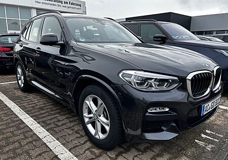 BMW X3 xDrive20d Modell M Sport Navi LED Kamera Aut.