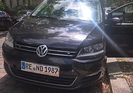 VW Sharan Volkswagen 2.0 TDI SCR DSG BMT Highline Highline