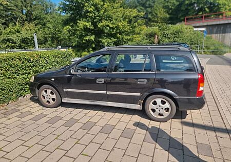 Opel Astra 1.6 - schwarz mit TÜV